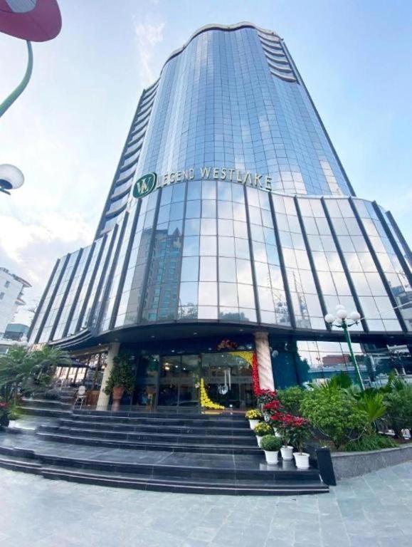 Netland Westlake Legacy Suites Hanoi Bagian luar foto